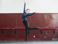 舞者宁萌特写：脚尖上的23年，从“晚会背景墙”到舞台女1号