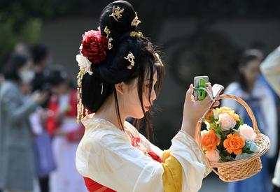 第二届福州西湖花朝节举行