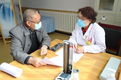 给老人配专门厨师、家庭设施“适老化”改造…这家居家养老服务站，赞