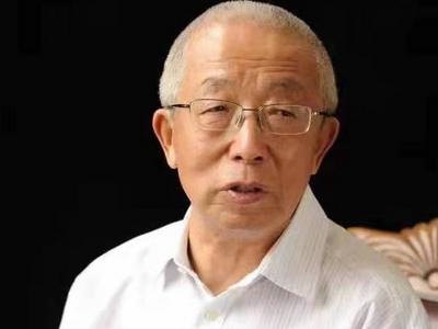 北大著名学者费振刚去世，曾参与编写《中国文学史》