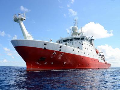 打造西太平洋“中国断面”，“科学”号科考船从青岛起航