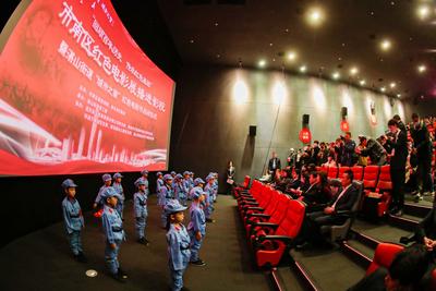 红色影厅+红色节目+红色电影…青岛这个区的公益展播真“红火”