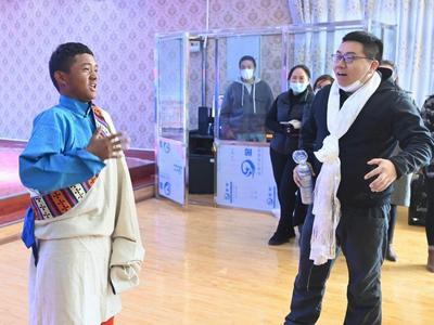 观海新闻记者援藏日记⑰ | 中央音乐学院的老师来日喀则了！