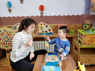 养育二孩压力大，没人手经济压力大是年轻人最大阻力