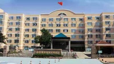 “早”探校系列直播②|名人辈出！观海新闻带您走进青岛一中