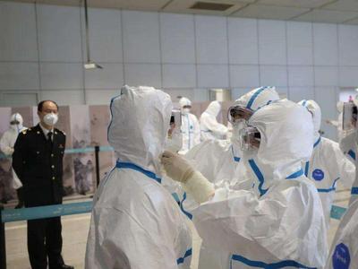 4月15日，烟台报告苏丹输入确诊病例3例，青岛报告境外输入无症状感染者1例