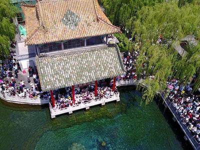 “五一”想报复性出游，却遭遇机票酒店报复性涨价