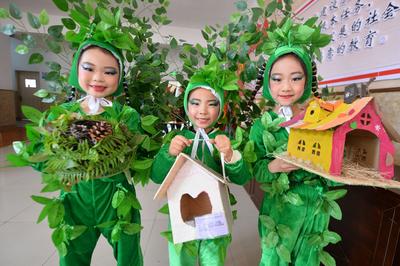 爱鸟周40周年：娃娃们“为鸟安家” 护鸟入人心
