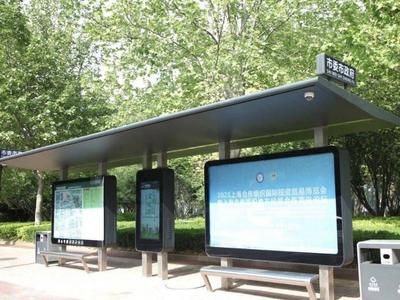 青岛新增137处智能公交候车亭，搭配电子站牌、三维导乘图！