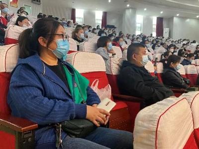 家校携手，共育栋梁！青岛沧口学校举办 “三长”见面会