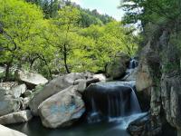 “九水画廊”名不虚传，瀑布如丝宛若仙境