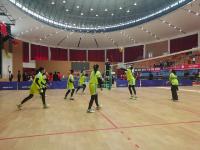 过五关斩六将，青岛唐山路小学排球队在这场赛事上摘得女子冠军！