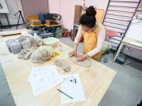 走进青岛陶艺家王丽南：将“黄蓝色”的家乡印记融入艺术创作