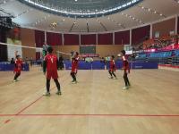 过五关斩六将，青岛唐山路小学排球队在这场赛事上摘得女子冠军！
