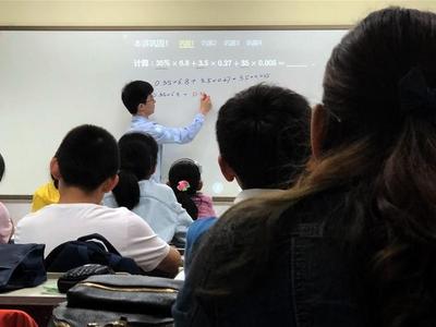 校外培训多次整顿仍火爆，老师：学生成长除了知识还要留白