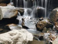 “九水画廊”名不虚传，瀑布如丝宛若仙境