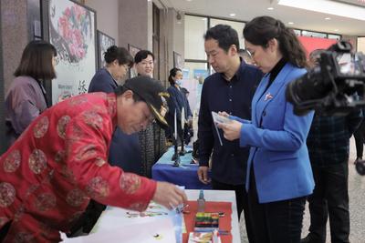 文化引领，时尚开放，纸墨书香！青岛大学2021读书月曁第三届图书馆节开幕