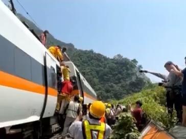 台铁列车撞击时间曝光，夺命15分钟无人预警