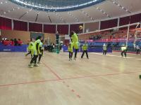 过五关斩六将，青岛唐山路小学排球队在这场赛事上摘得女子冠军！