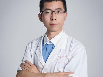 ​“被指性骚扰”医疗大V再发声：承认甩锅助理，已受医院处罚