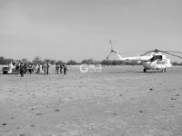 非洲维和实拍：60度高温沙漠，中国工兵找到水源打出数口井