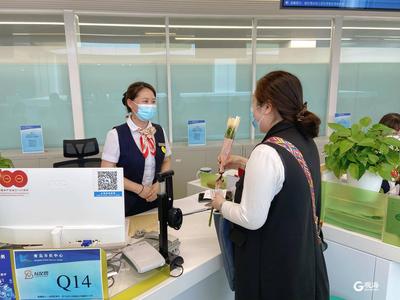 市南行政审批局：“520”作出百分承诺