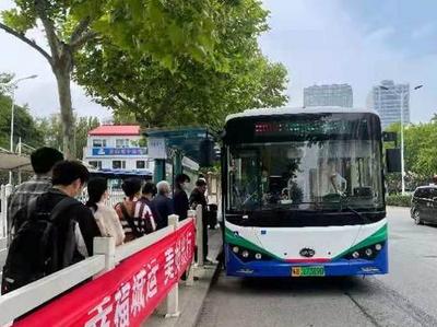 安装十余种安全设施，青岛这条隧道线路新车接力上线！