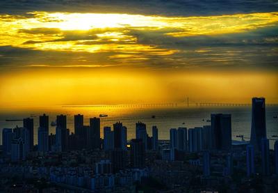 电视塔上的宝藏视角，灿烂云霞美不胜收