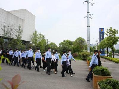 湖北警方破特大网络诈骗案，涉案资金达2.49亿