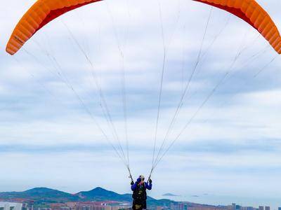 肾上腺炸裂！解锁极限滑翔伞的终极玩法