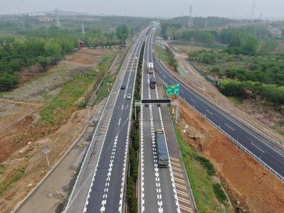 “24+7”模式冲刺年底通车！青岛董梁高速公路项目进度过半