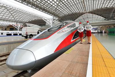 打造全路一流的精品列车！“共青团号”列车青岛首发