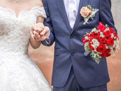 平均结婚消费超22万元！“补偿式”婚礼潮涌现，有婚庆公司订单量暴增200%