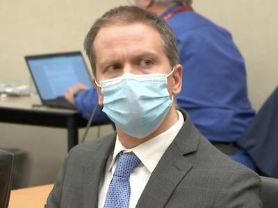 被控杀害非洲裔男子弗洛伊德的美国前白人警察肖万获刑22.5年