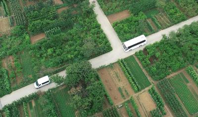 体检车开进村子里，实现家门口的“智慧医疗”