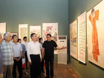 青岛市统一战线庆祝中国共产党成立100周年书画展开幕，展期至7月11日