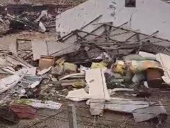 黑龙江尚志市遭遇龙卷风和冰雹强对流天气，已造成1人死亡16人受伤