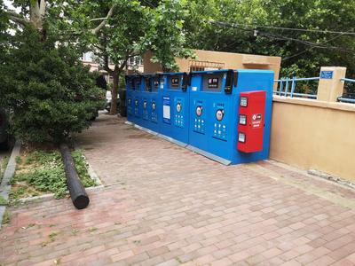 记者在现场 | 盲道很“忙” 视障人士出行受阻