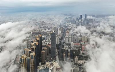 青岛平流雾航拍图：真·天空之城