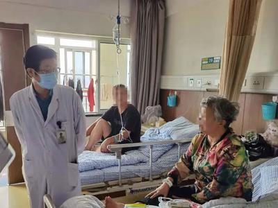 保健品别乱吃！男子每天猛吃8颗维生素，半月后肝衰竭