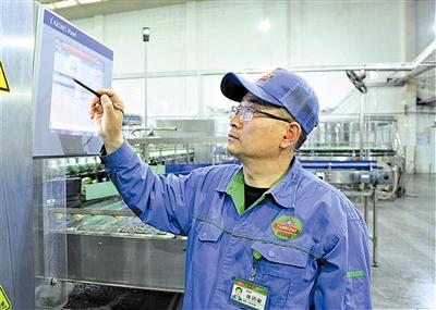 用30年的匠心守护初心——  确保每一瓶啤酒都是完美的 