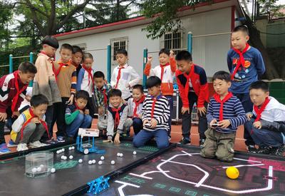 来校园玩一场科技大PK吧！