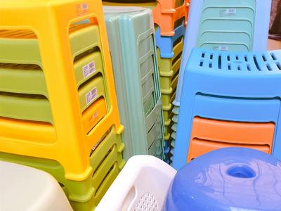 毯子拖鞋也能拍出壁纸效果？看这组小物件的“几何创意”