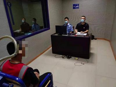 雷霆出击！城阳公安成功破获系列盗窃车内财物案