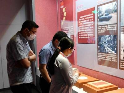 中国共产党百年发展历程展暨青岛革命文物保护利用成果展开展