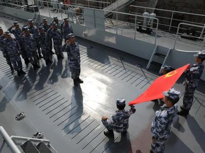 学党史我们是认真的！看兵哥哥打出组合拳