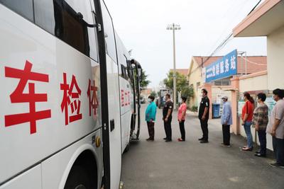 体检车开进村子里，实现家门口的“智慧医疗”