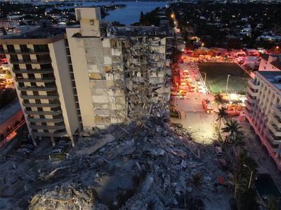 美国佛罗里达州住宅楼坍塌事故死亡人数升至11人