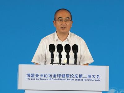 当好人民健康“守门人”！“人民英雄”国家荣誉称号获得者张定宇青岛“开讲”