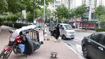 “三我”特刊|吐槽吧 游商浮贩占道 交通标线缺失 垃圾气味刺鼻  这些问题群众盼望整改 